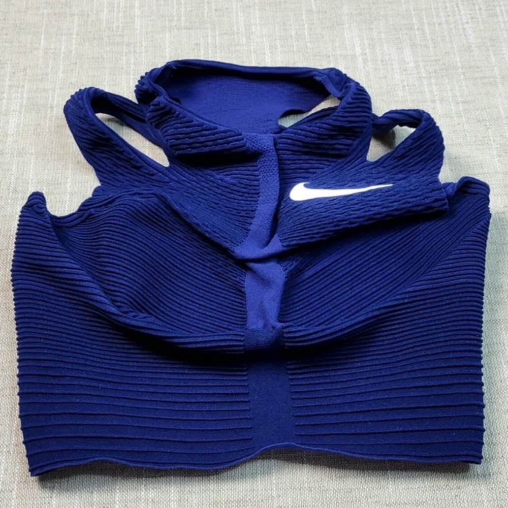 NIKE WOMENS PRO ELITE RACING TOP